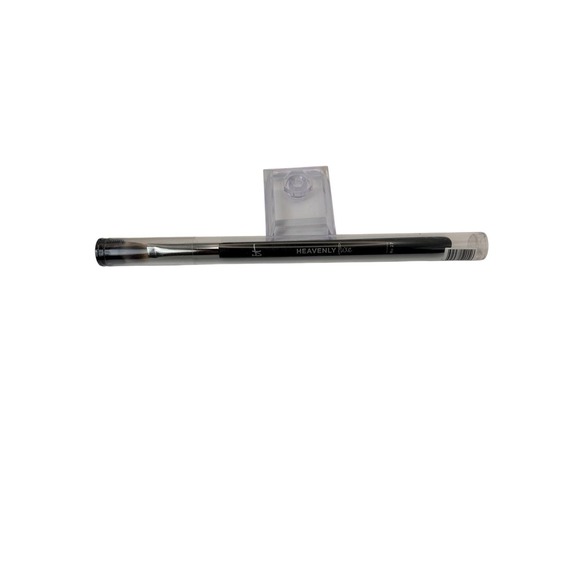 it cosmetics Other - IT Cosmetics Heavenly Luxe Tapered All-Over Shadow Brush No. 27‎ NEW - SEALED